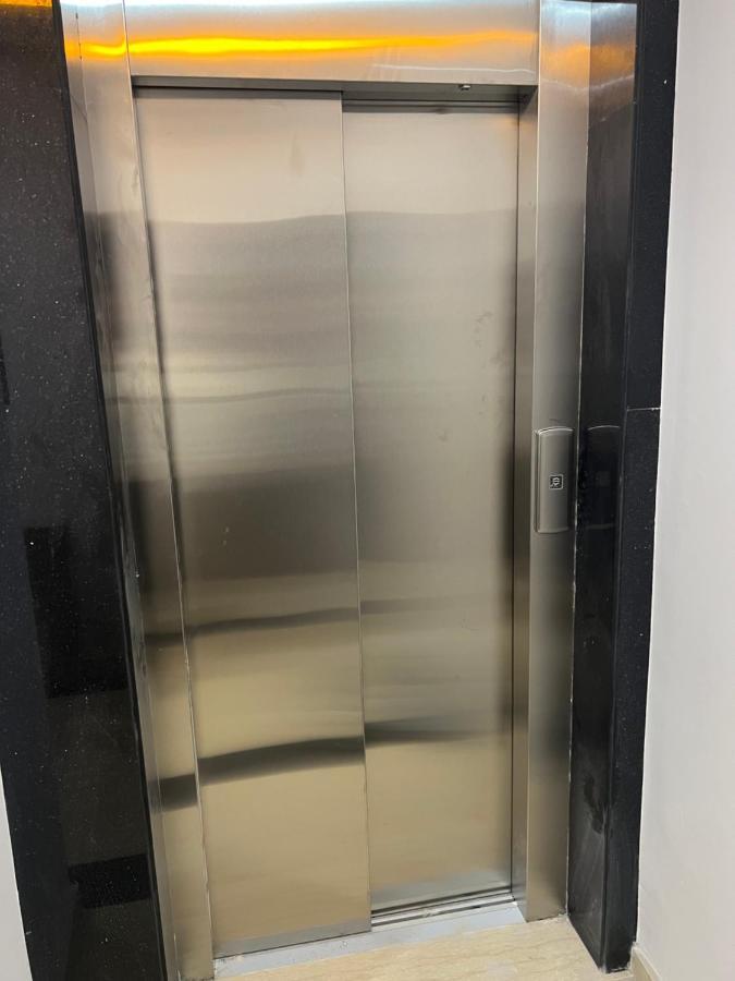 1 Apartment De Luxe Hay Almatar ナドル エクステリア 写真